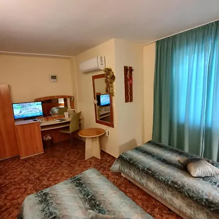 Otel Color 3*