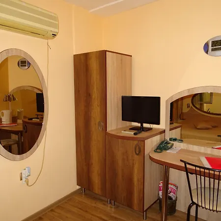 Otel Color 3*