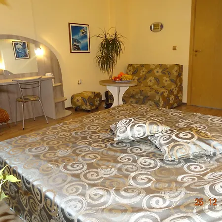 Color Otel 3*