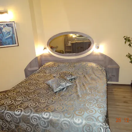 彩色酒店 瓦爾納