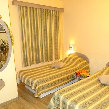 Color Hotel 3*