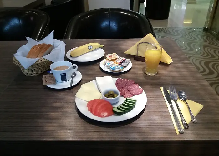 彩色酒店 瓦爾納